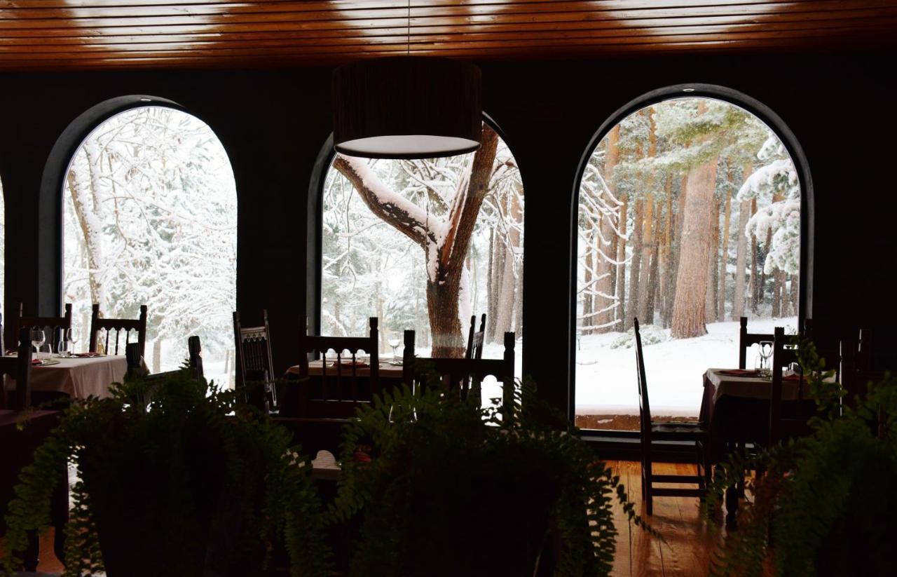 Hospedium Hostal Almanzor Navarredonda de Gredos Zewnętrze zdjęcie