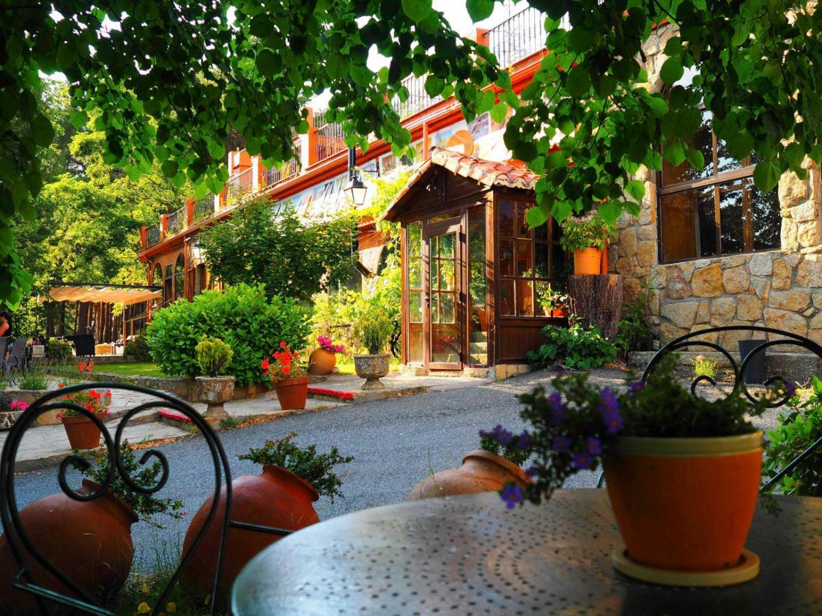Hospedium Hostal Almanzor Navarredonda de Gredos Zewnętrze zdjęcie